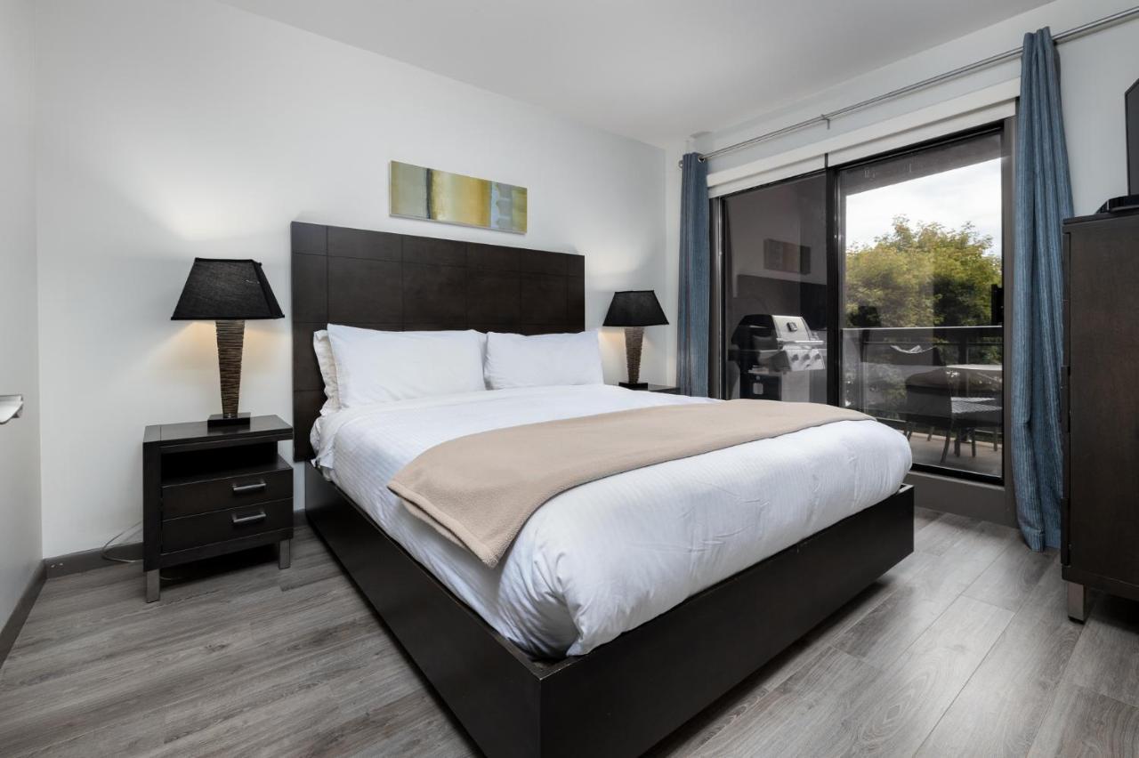 Upgraded Lakeside Resort Dream Vacation Home เคโลว์นา ภายนอก รูปภาพ